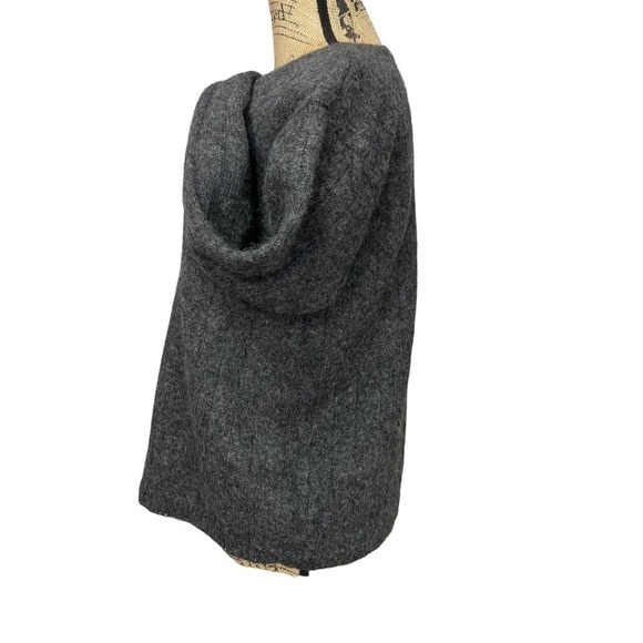 VTG Express Tricot Wool Sweater Grey V neck Size Small Large Ribbing - Picture 5 of 9